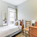 1 Mi To Philadelphia Zoo Convenient Townhome!