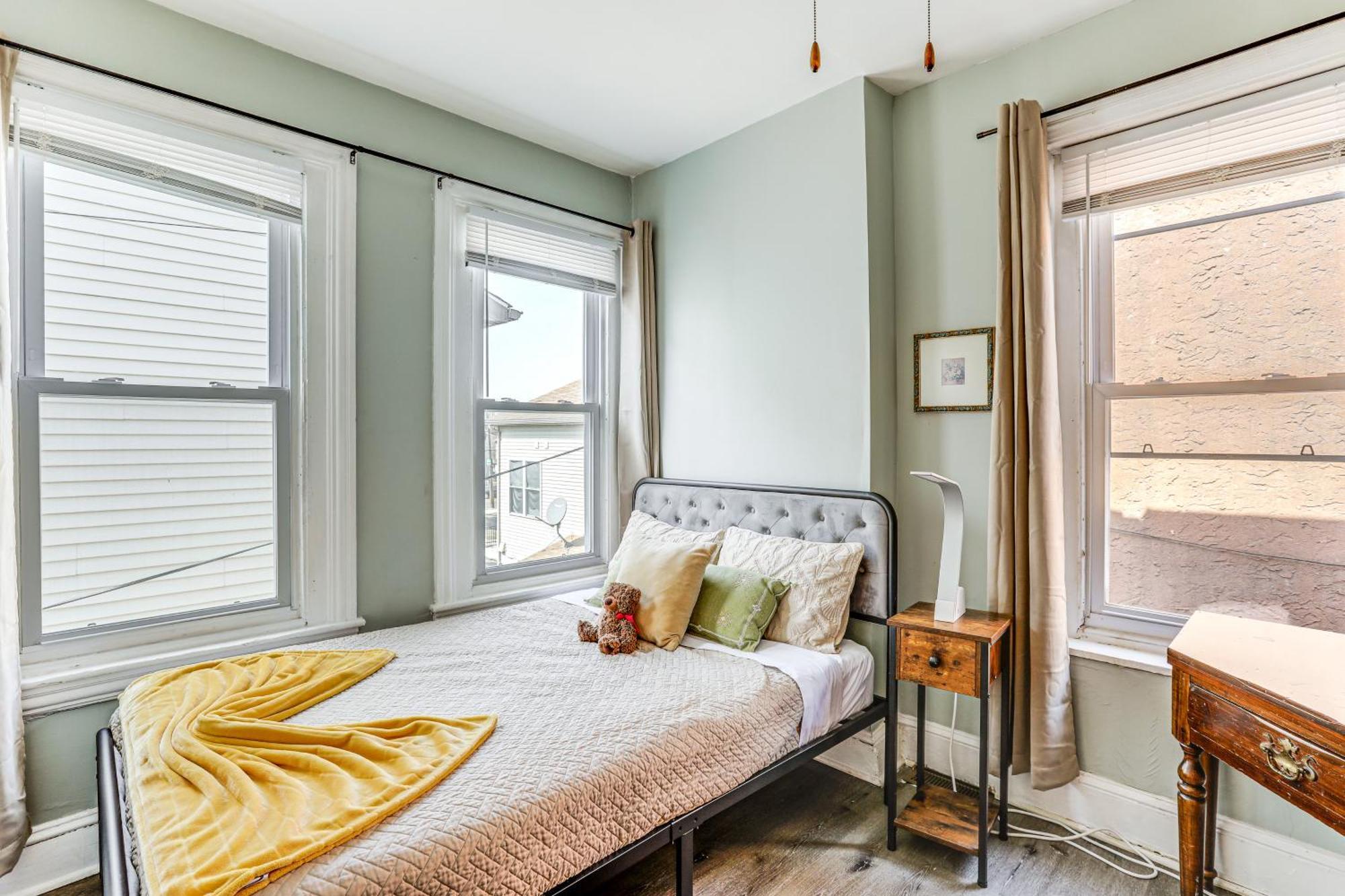 1 Mi To Zoo Convenient Townhome! *