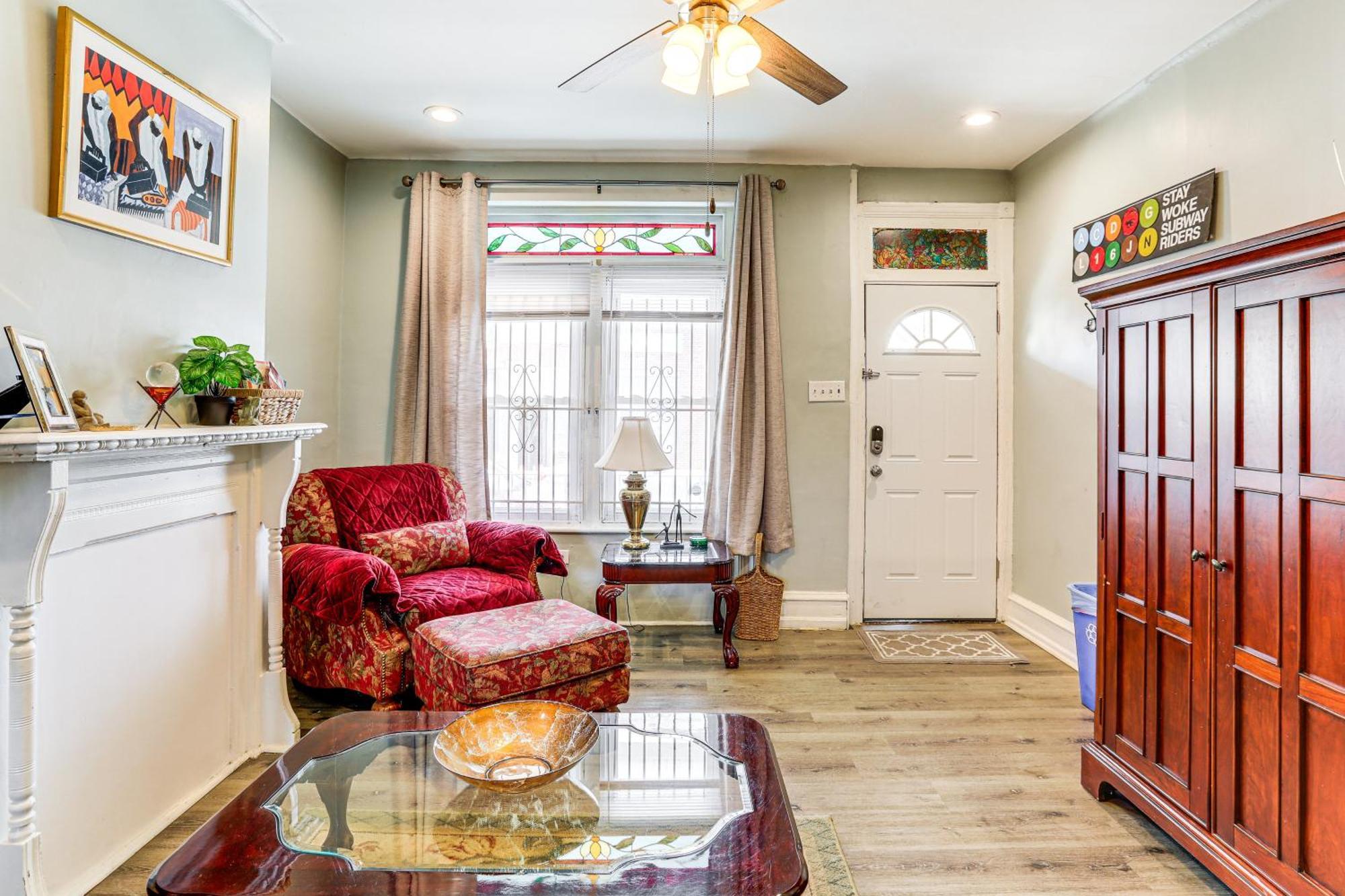 Holiday home 1 Mi To Zoo Convenient Townhome! Philadelphia